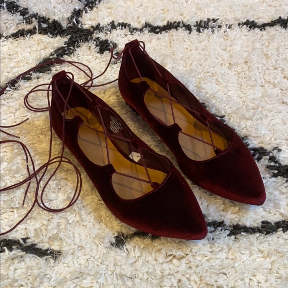 Velvet flats